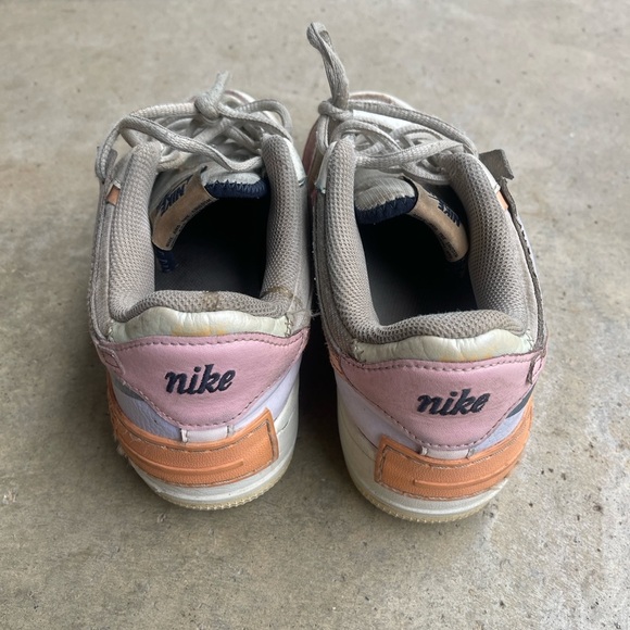 Nike Air Force 1 - Picture 3 of 7